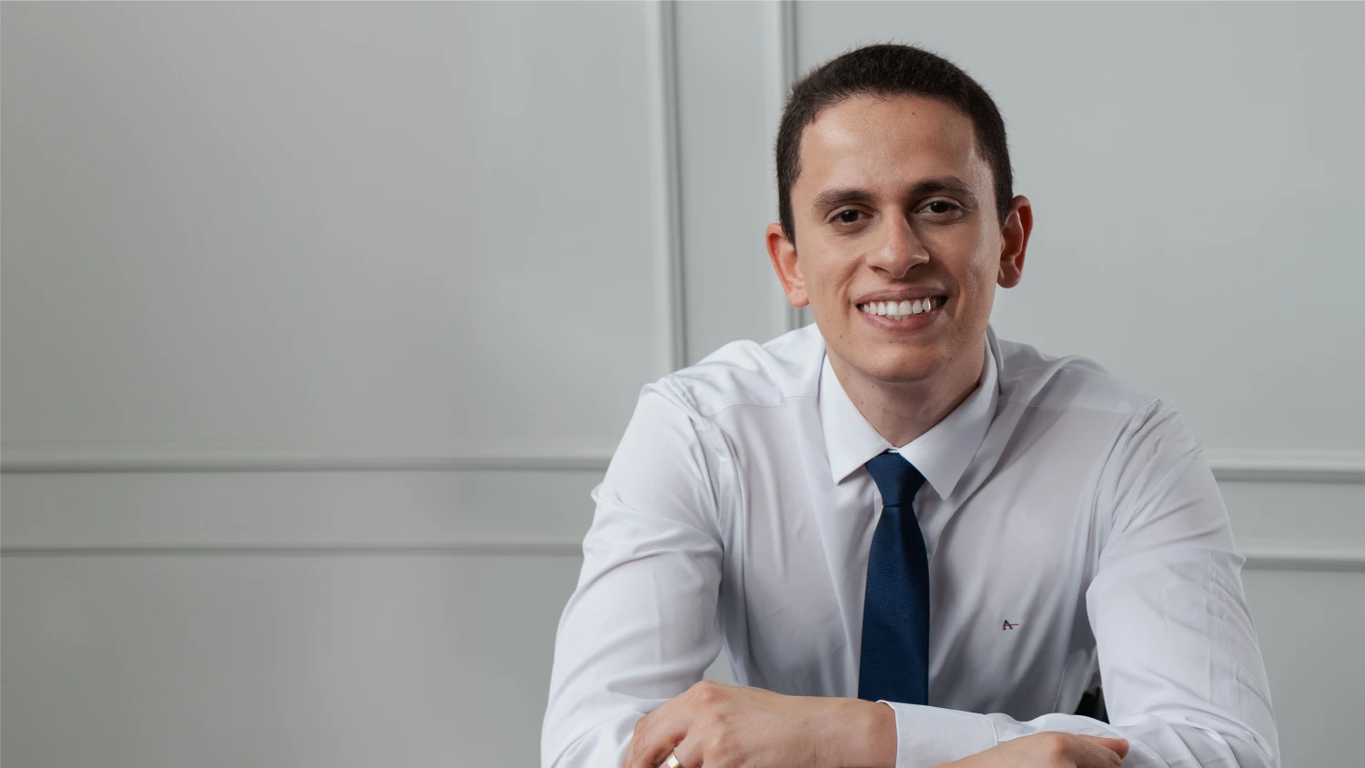 Dr. Raynio Markfá